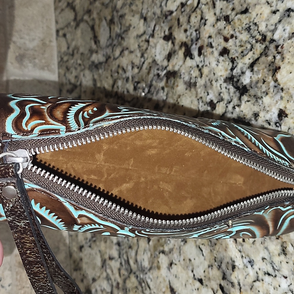 Patricia Nash Tooled Turquoise Isla Wristlet - Picture 6 of 8